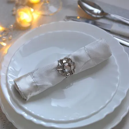 Margot Luxury アパート