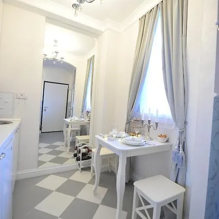 Margot Luxury Apartment