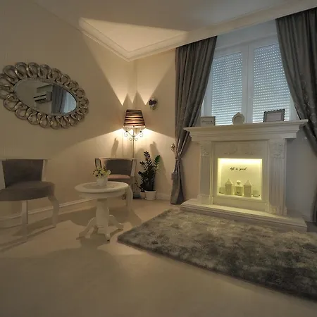 Margot Luxury Apartment