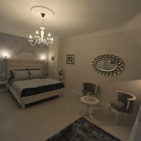 Margot Luxury Apartment