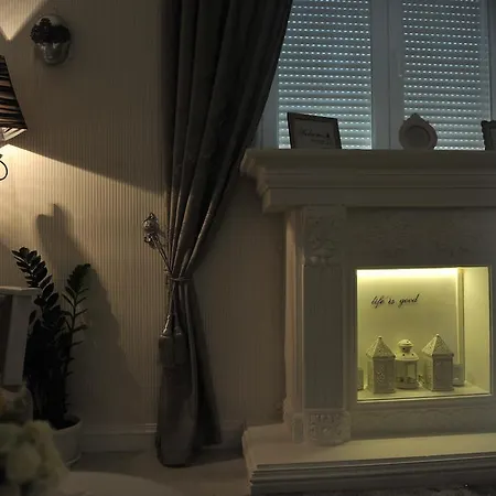 Margot Luxury Apartment *